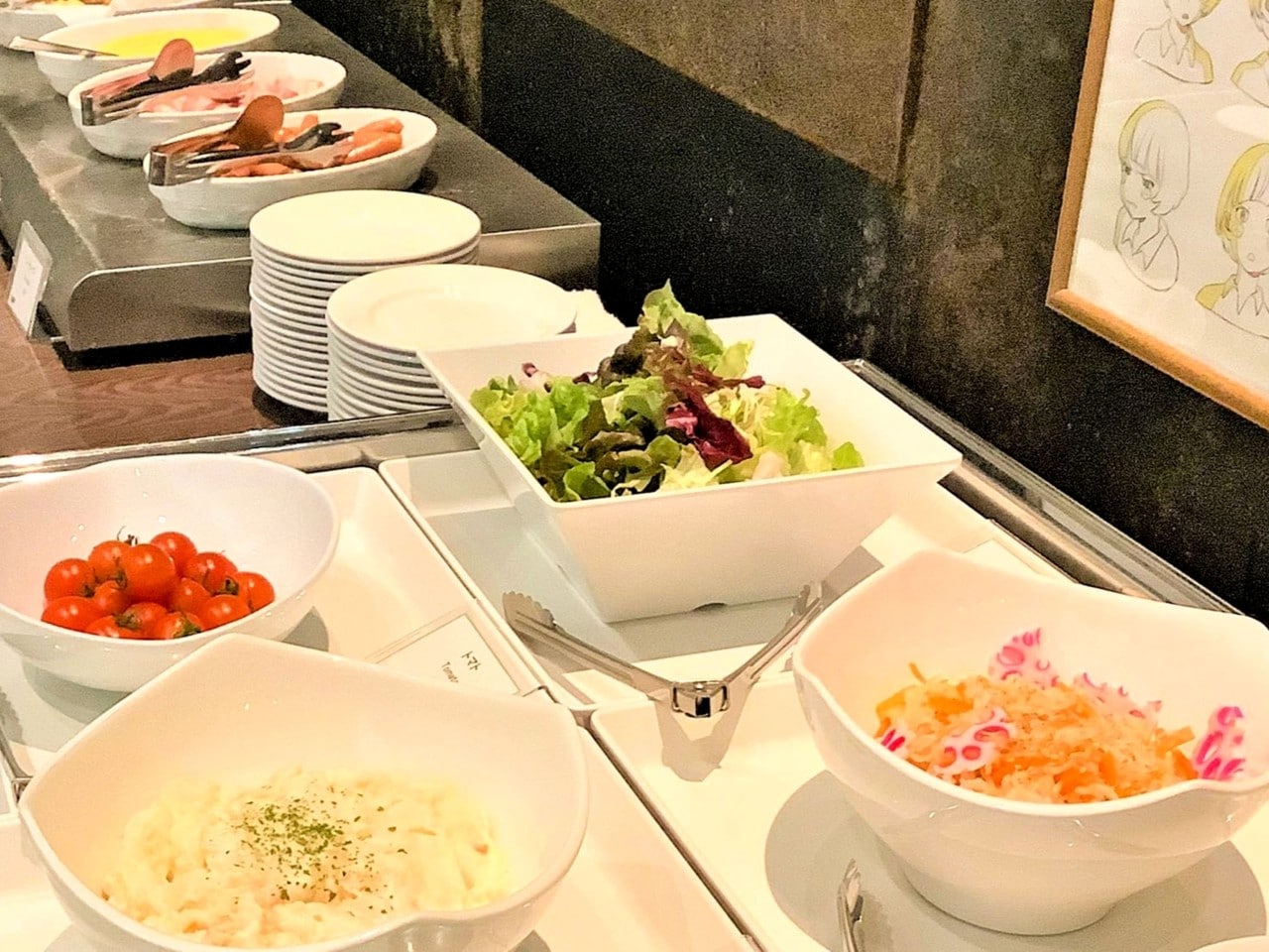 サラダコーナー